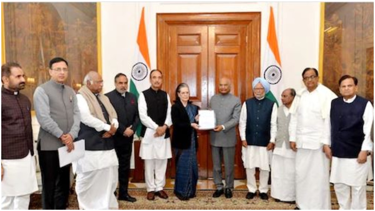Chief Minister Arvind Kejriwal met his Cabinet