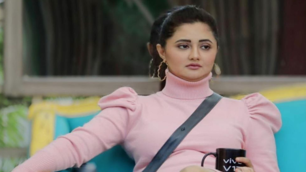 Bigg Boss 13: Rashami Desai’s manager lashes out at Arhaan Khan, says she cannot get bankrupt