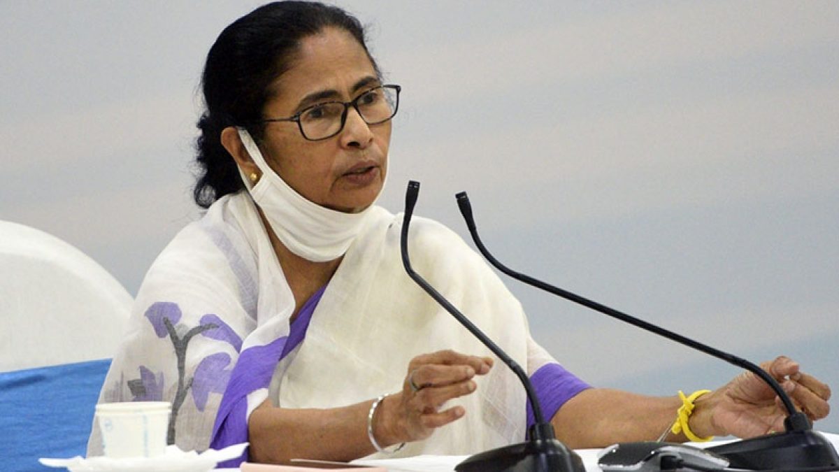 West Bengal politics intensifies as Ex-TMC leader asks to be 'Ready To Hit Streets' 1 Mamata Banerjee