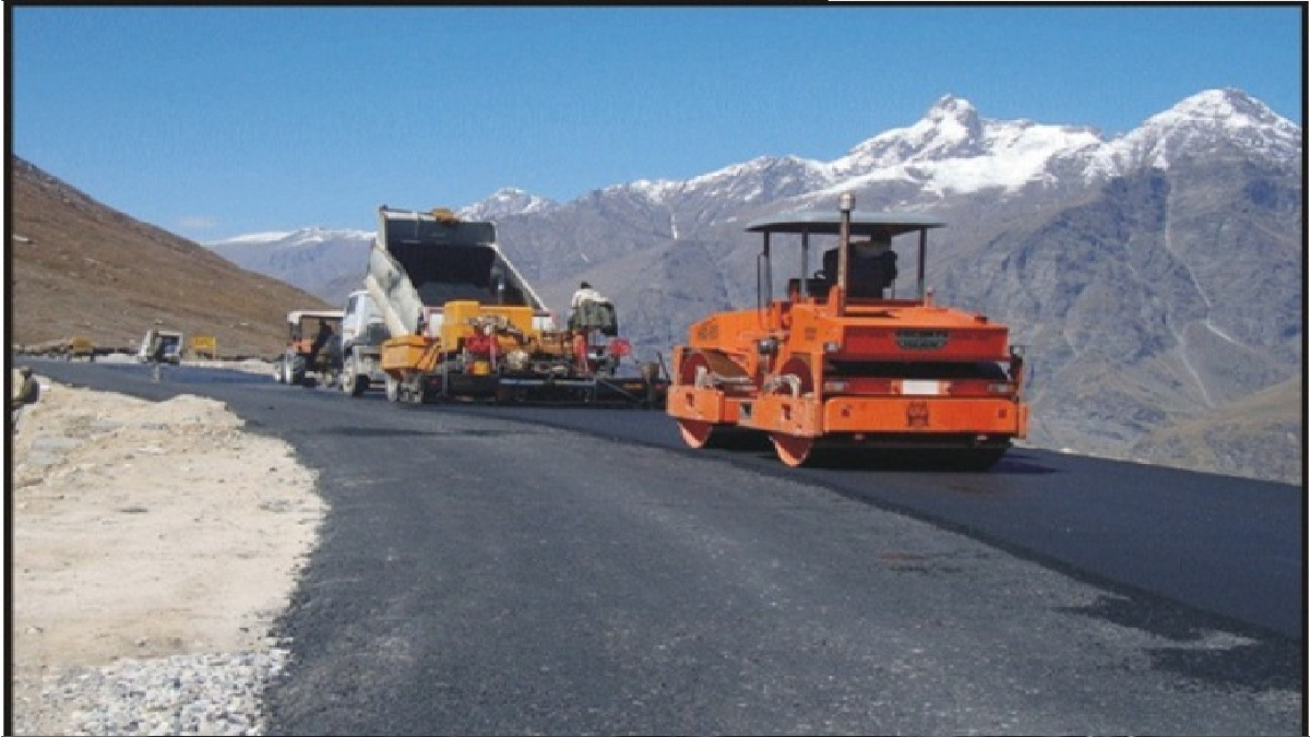 border road organization worker in ladakh 431749 HlAh1NLt