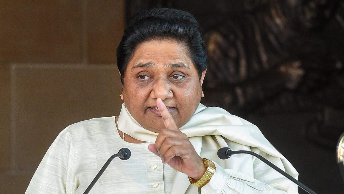 Delhi LG rejects application seeking Mayawati’s prosecution for “hurting religious sentiments”