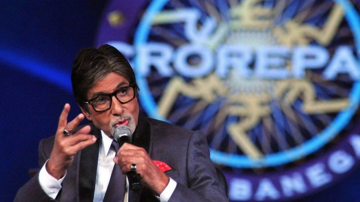 Host Amitabh Bachchan