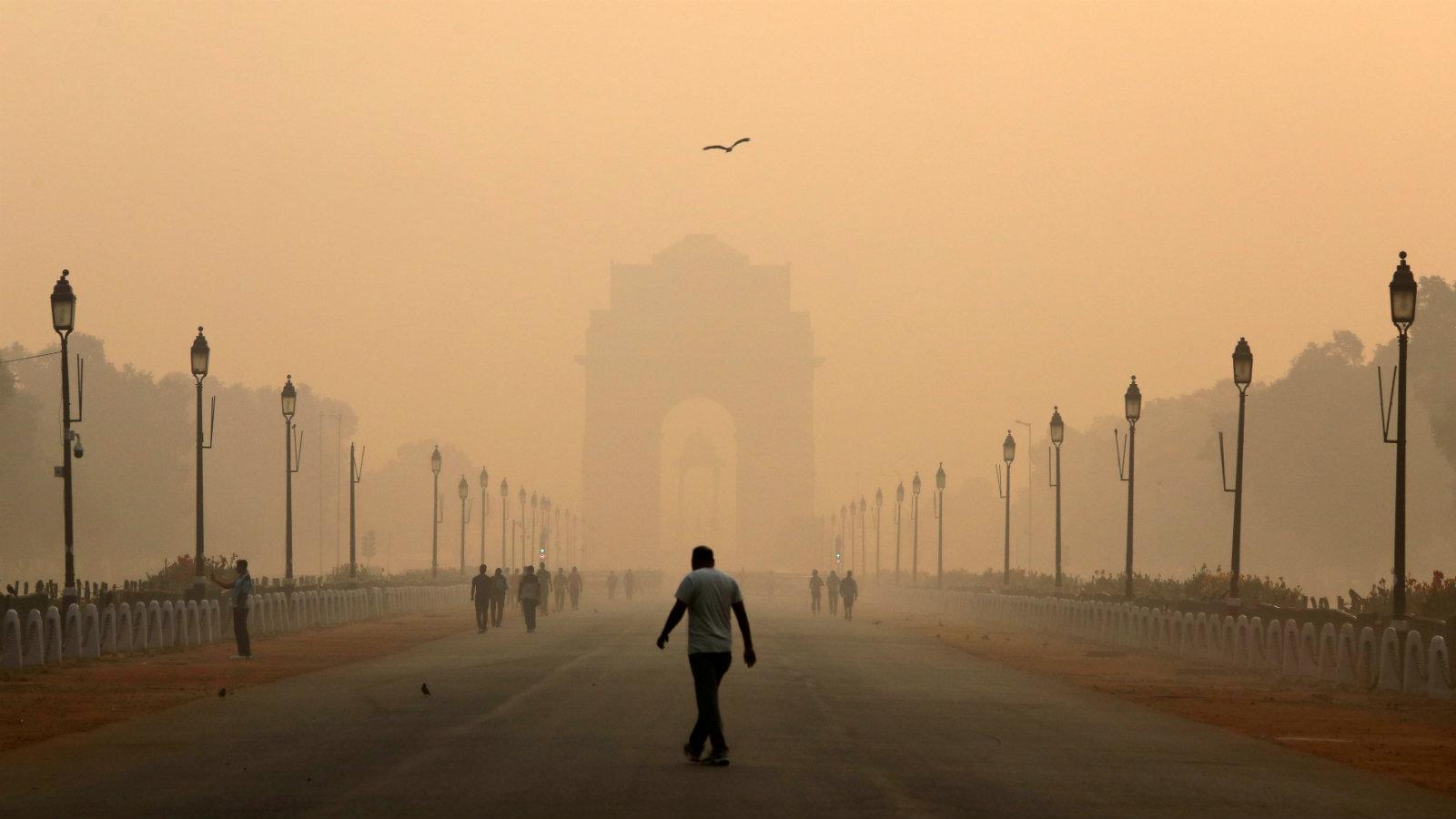 Delhi Grapples with ‘Very Poor’ Air Quality, AQI Stands at 306