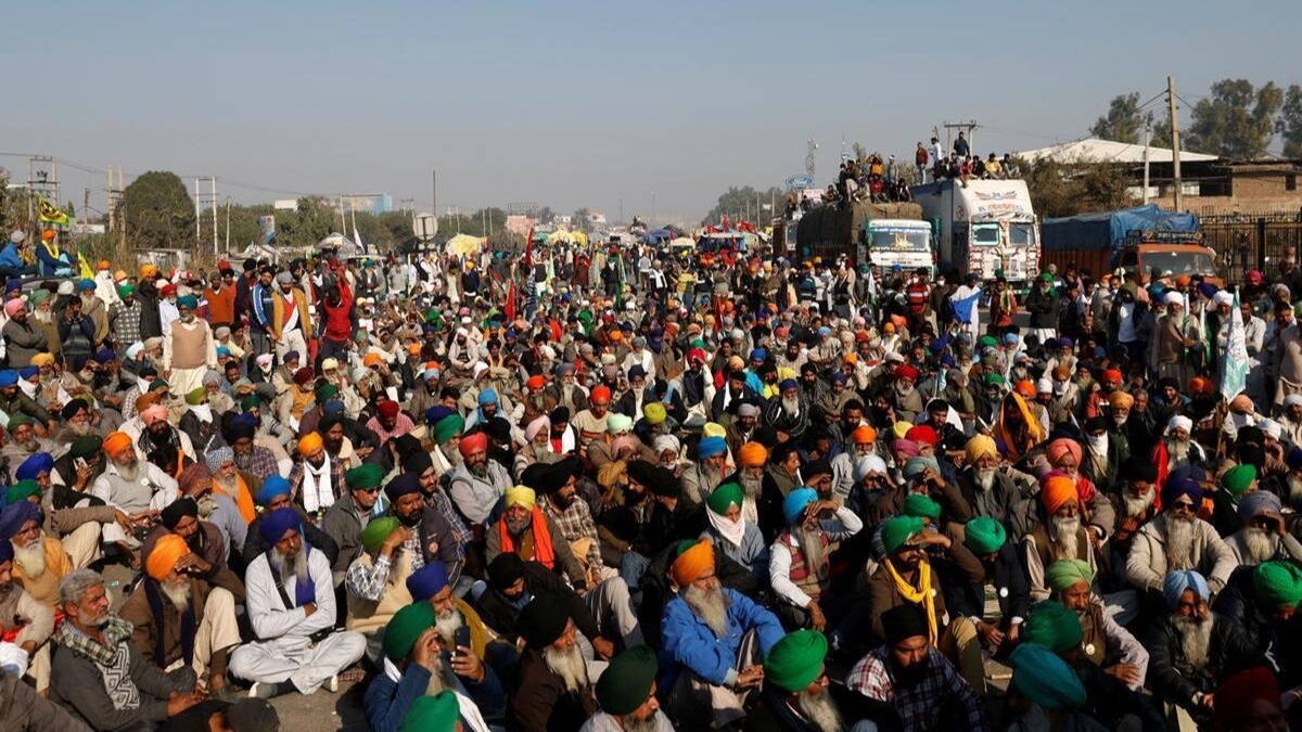 Agitation over contentious farm laws continues: After PM's mega outreach, farmers to hold a key meet today 1 farmer protests 996445 9EBGklXh