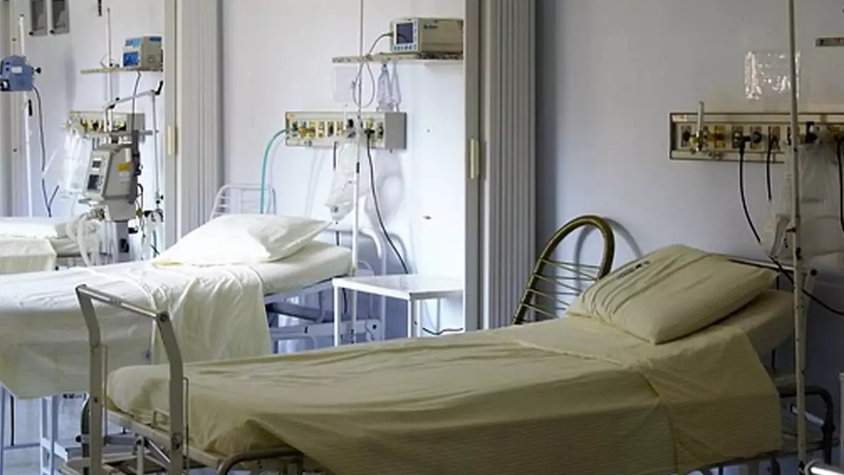 hospital bed 060876