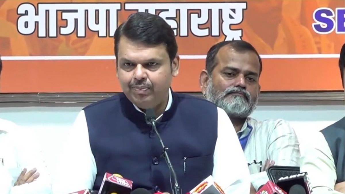 Controversy rocked the Maharashtra government