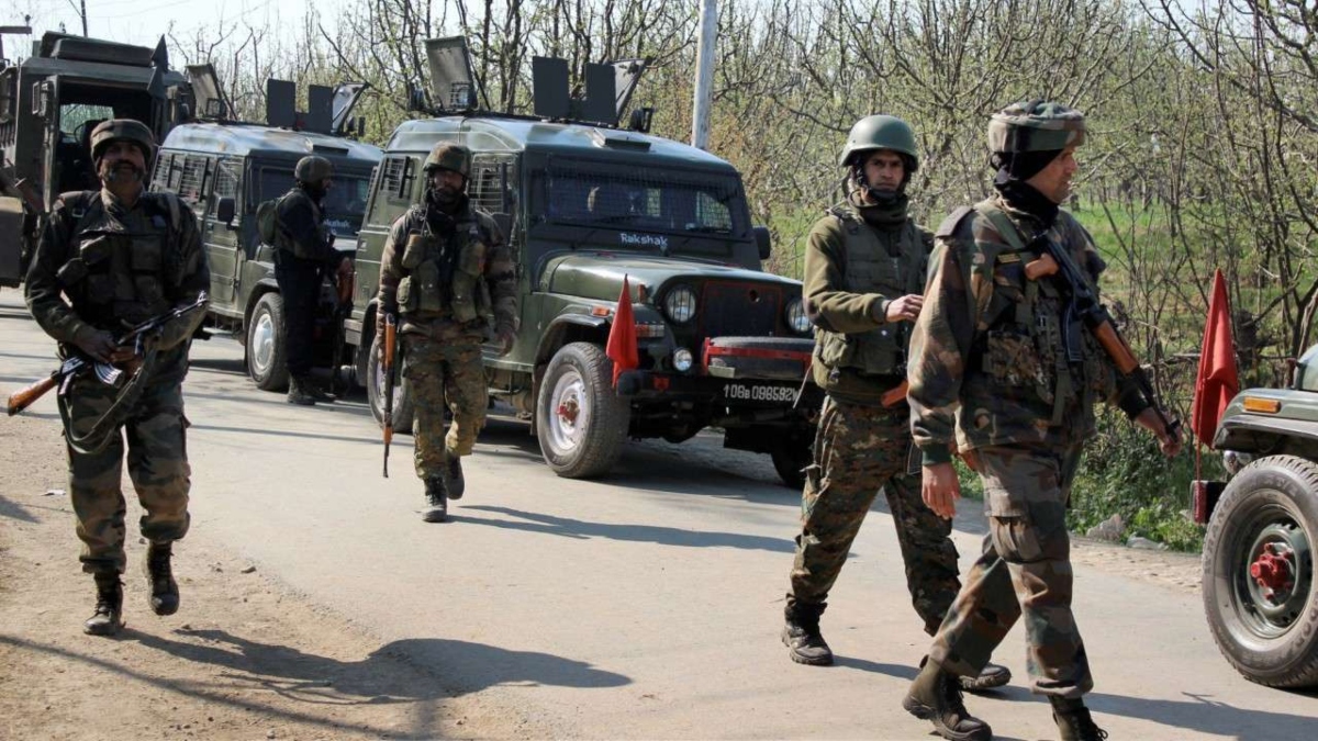 JK: Encounter breaks out at Mitrigam area of Pulwama