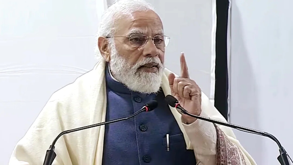 PM Modi slams Congress, Gandhi ‘parivar’ over ‘UP, Bihar ke Bhaiya’ remark