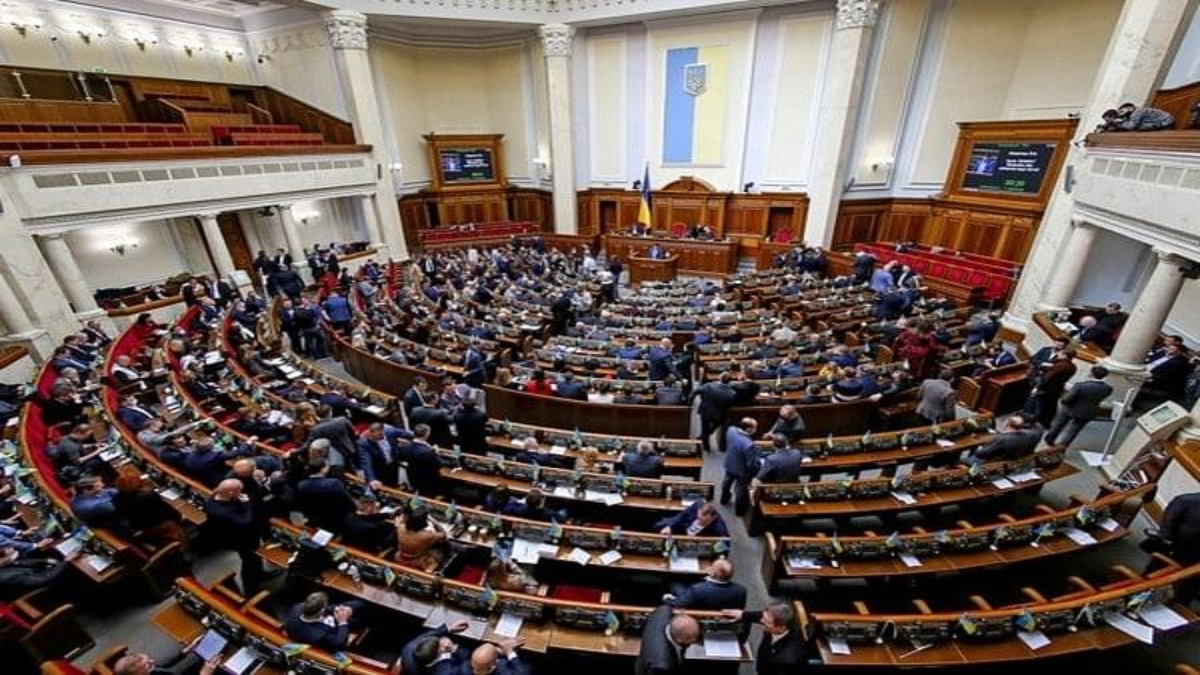 Ukraine’s Parliament approves state of emergency