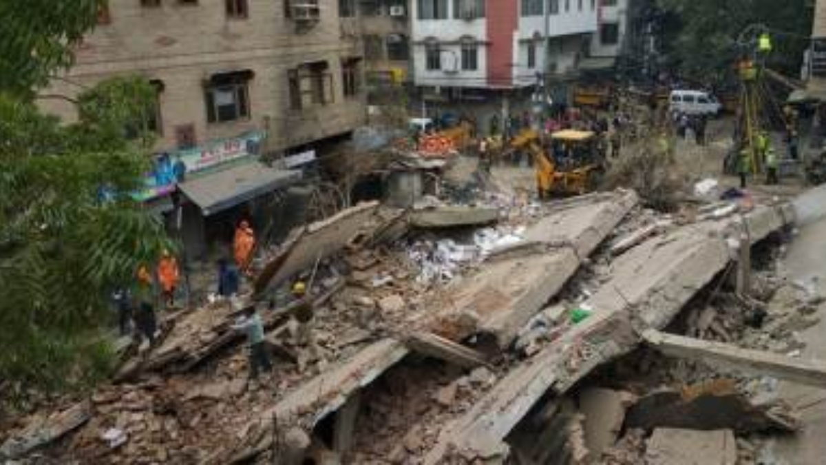 delhi building collapse 716172 rPNTcIzi