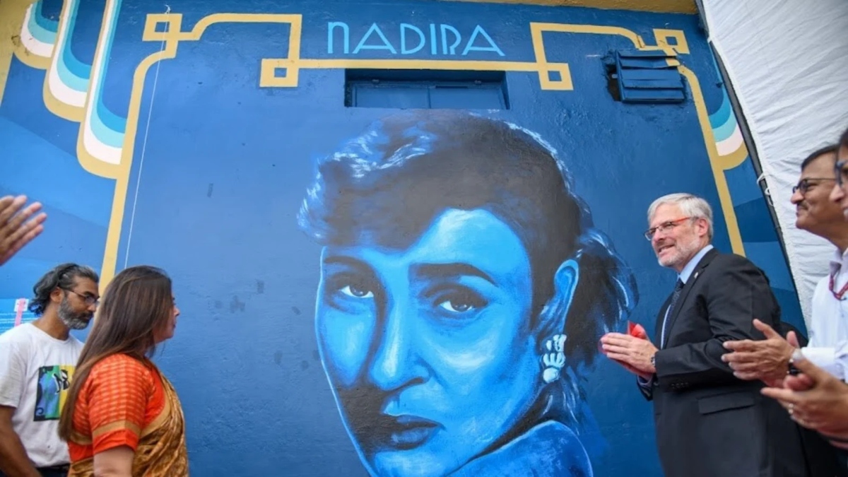 The Israeli embassy uncovered a street-art mural to commemorate 30 years of friendship in Delhi