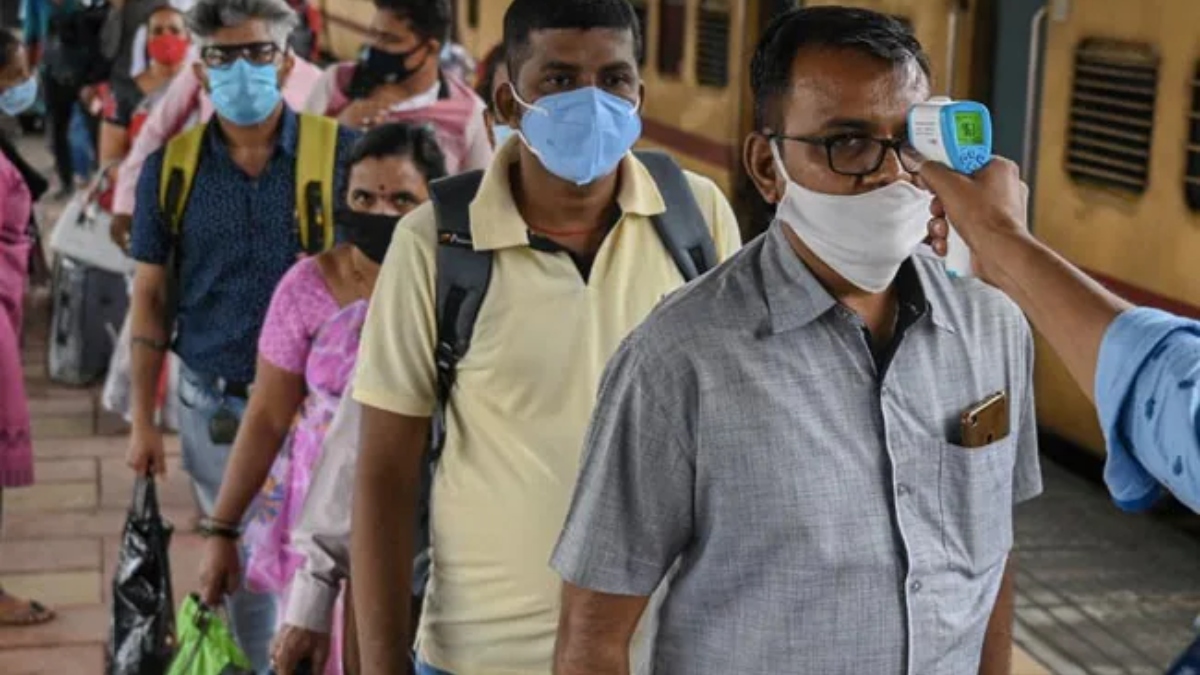 Cases of Covid-19 rise across India, Delhi reinstates the mask rule