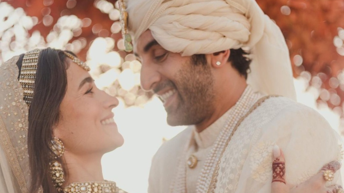 Band Baaja Baraat For Ranbir & Alia: Bollywood’s ‘it’ couple ties knot