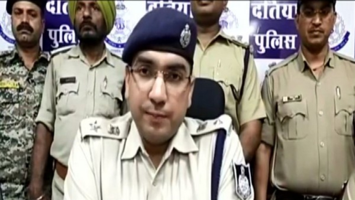 MP cop detained for killing 6-yr-old boy asking for money to buy food