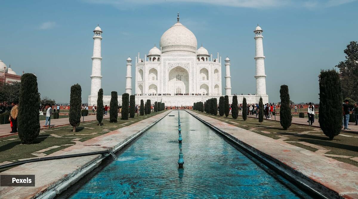 Allahabad High Court has dismisses the petition to open Taj Mahal rooms