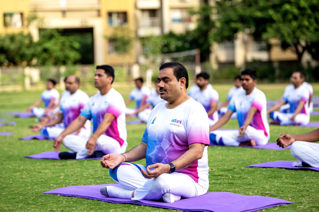 Gautam Adani & Dr Priti Adani inspire a thousand Adanians to practice Yoga