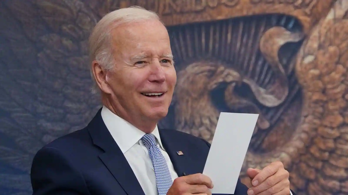 US President Biden says he'll announce on 2024 re-elections "relatively soon" 1 Biden