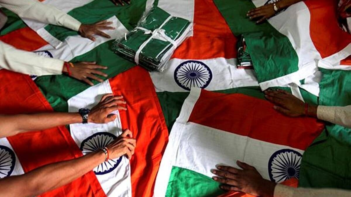 1 crore national flags sold