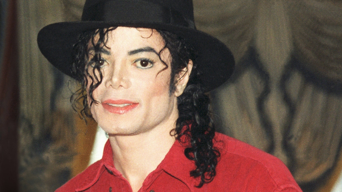 Michael Jackson used 19 phoney IDs to buy narcotics: Documentary