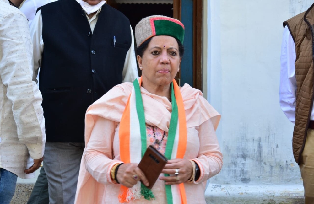 Himachal’s Ex-Royal Family Makes Play For Top Post in Virbhadra’s Name