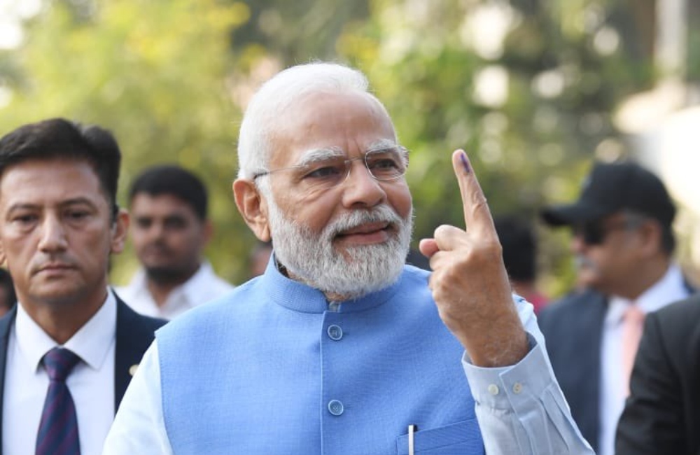 Gujarat Final Round Polls: PM Modi Casts Vote in Ahmedabad