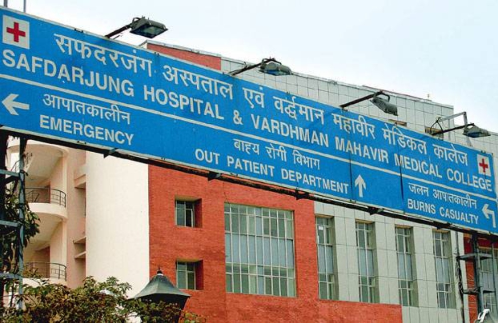 Delhi: Safdarjung Hospital to Introduce Paperless OPD Bookings