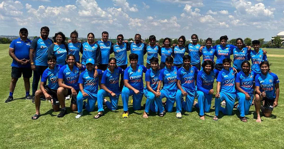 Bollywood celebs congratulate Women’s U-19 team on World Cup win