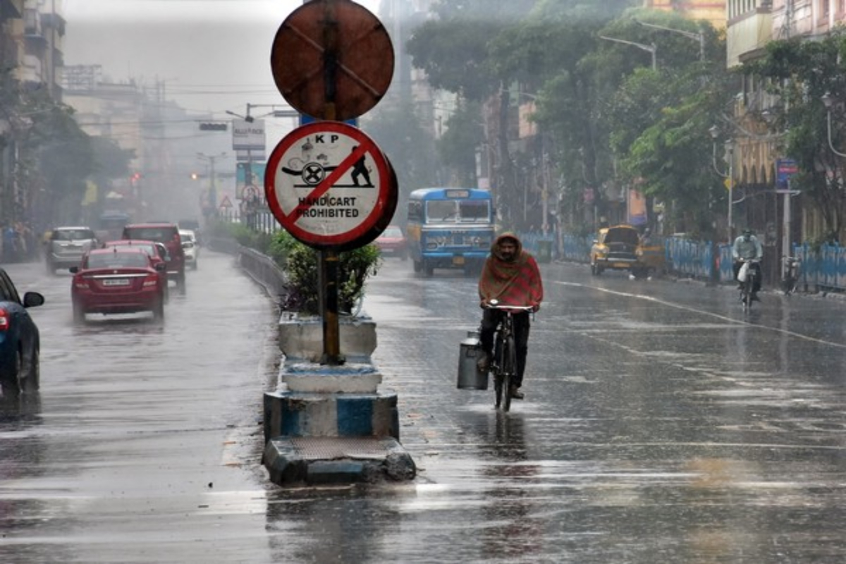 IMD predicts rainfaill in several districts of Chhattisgarh till March 20, issues orange alert