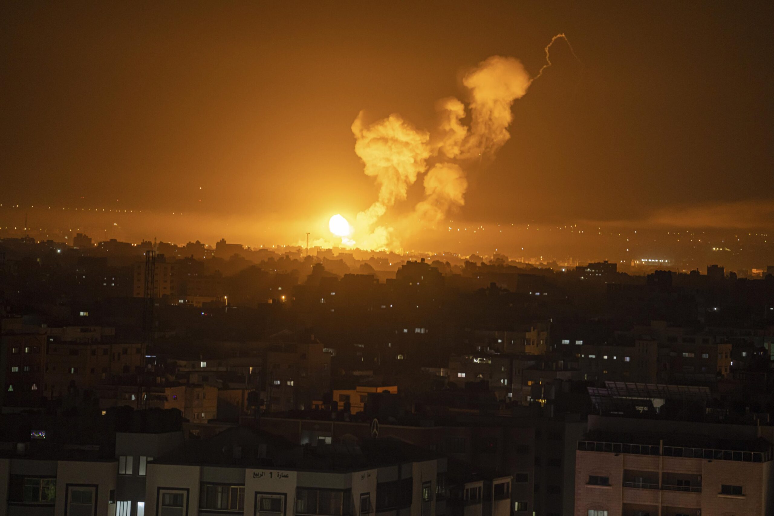 Israel launches retaliatory airstrikes against targets in Syria