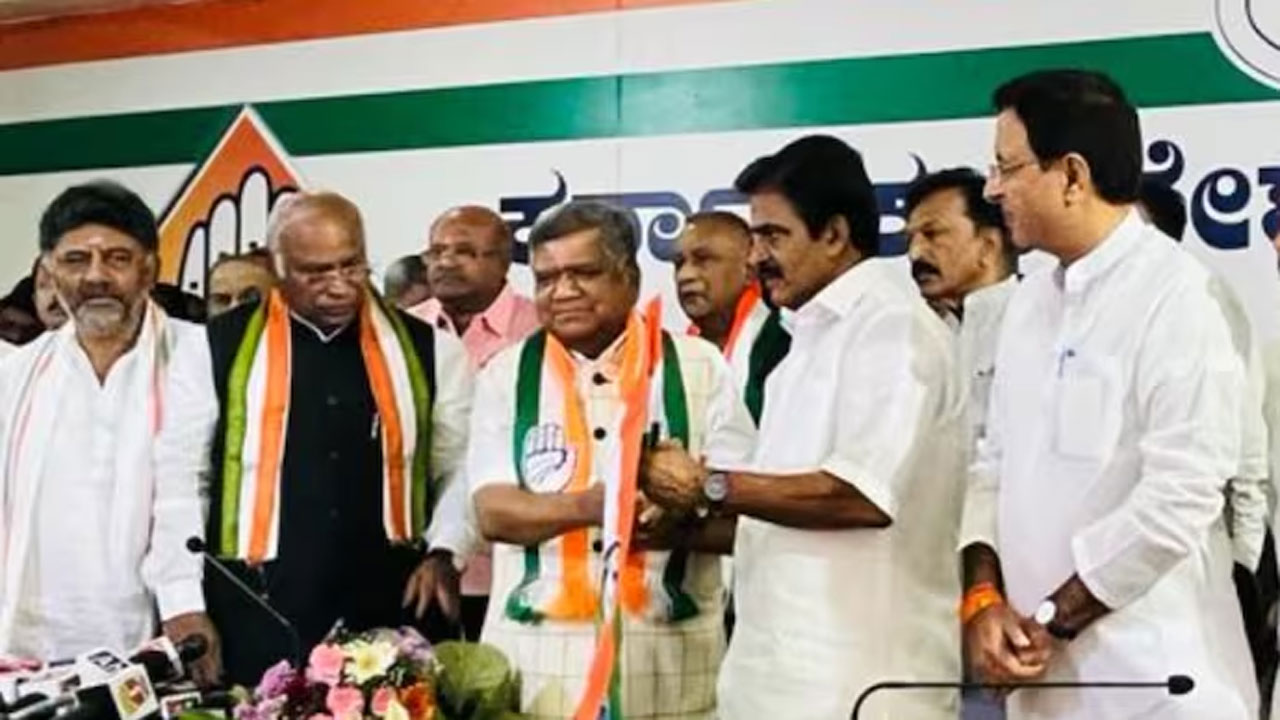 “Joining Congress wholeheartedly” Ex-Karnataka CM Jagadish Shettar after jumping BJP ship