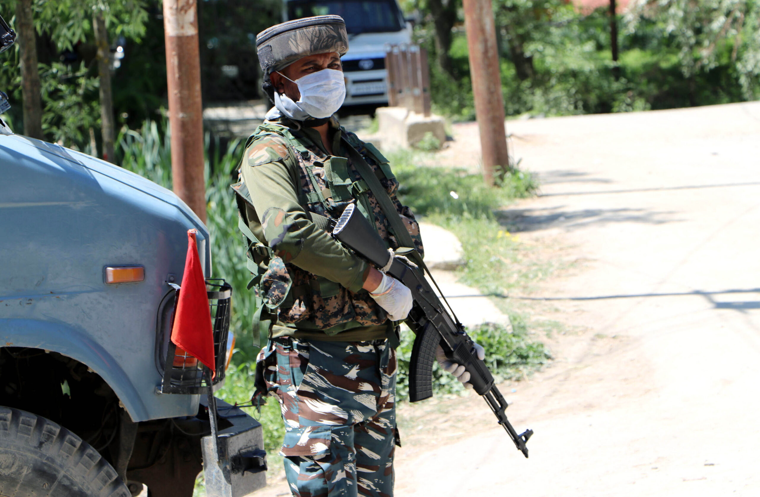 Several Detained in Massive Search Operations Following J&K Air Force Convoy Attack