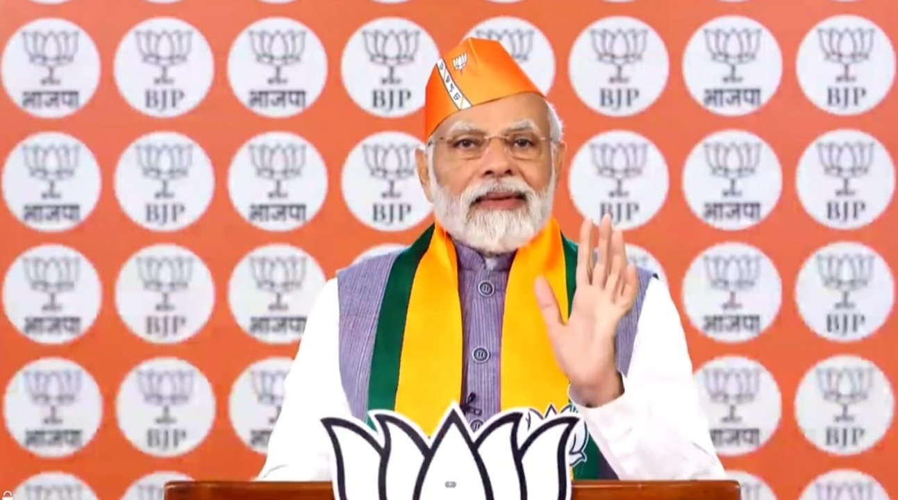 “They have become so desperate”, says PM Modi on ‘Modi teri kabr khudegi’ remark