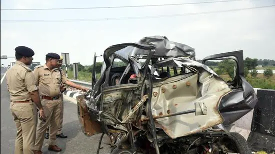 6 killed in a road accident on Delhi-Meerut Expressway