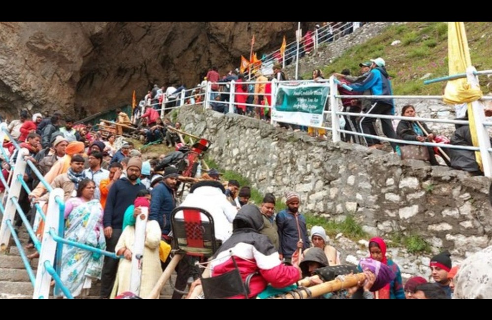 Yatra to ‘baba barfani’ halted for second consecutive day