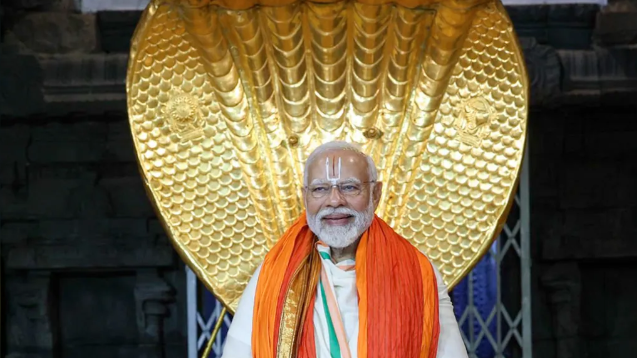 PM Modi visits Sri Venkateswara Swamy Temple in Tirupati