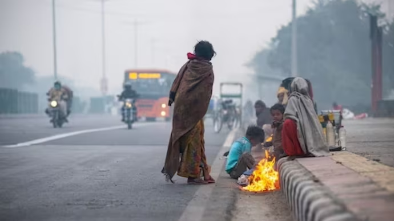 Delhi’s Minimum Temperature Settles At 5.5 Degrees Celsius, AQI ‘Very Poor’