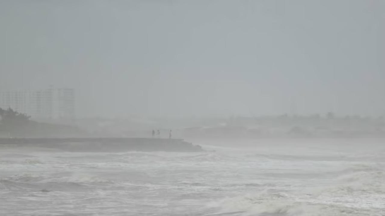 Cyclone ‘Michaung’ Makes Landfall: Tamil Nadu Grapples with Severe Impact