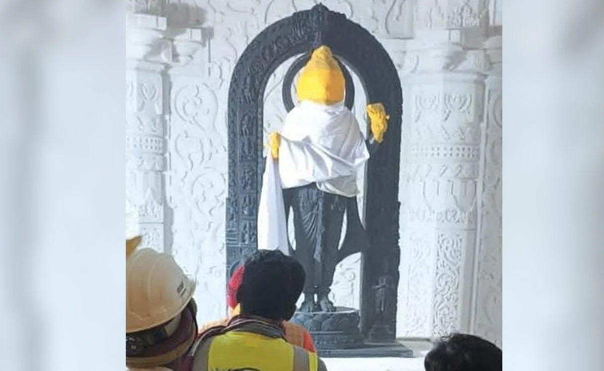 First image of Ram Lalla Idol inside Ayodhya Ram Mandir