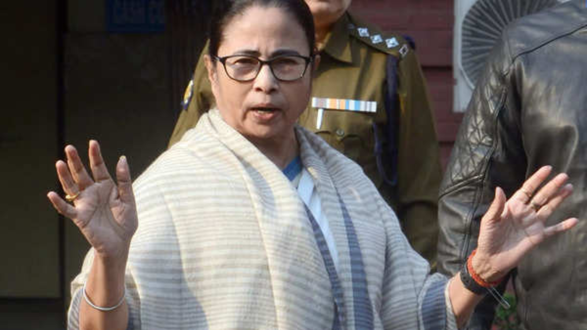 BJP Criticizes INDIA bloc as Mamata announces to go solo in West Bengal