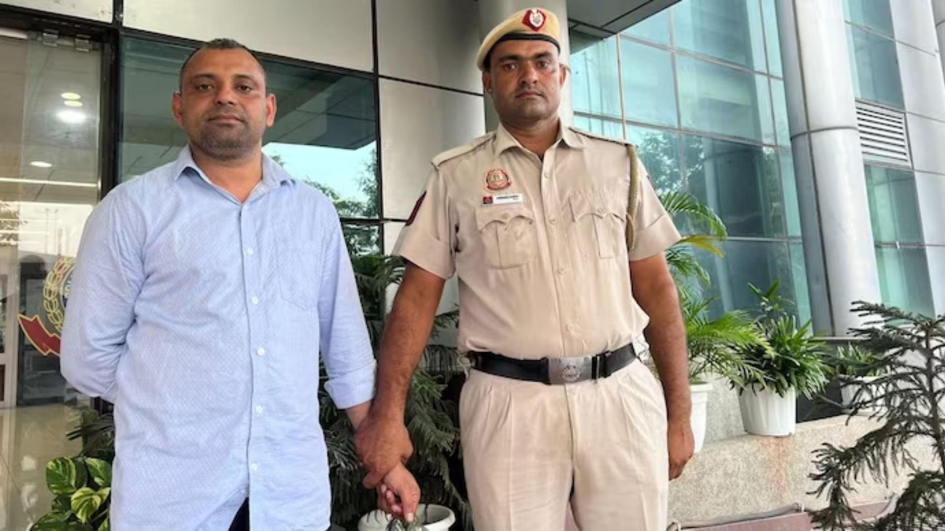 Delhi Man Impersonating Wing Commander Arrested at Air Force Station