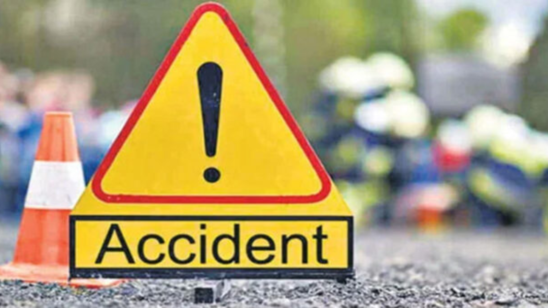 16 Injured in Gwalior as bus hits tractor-trolley