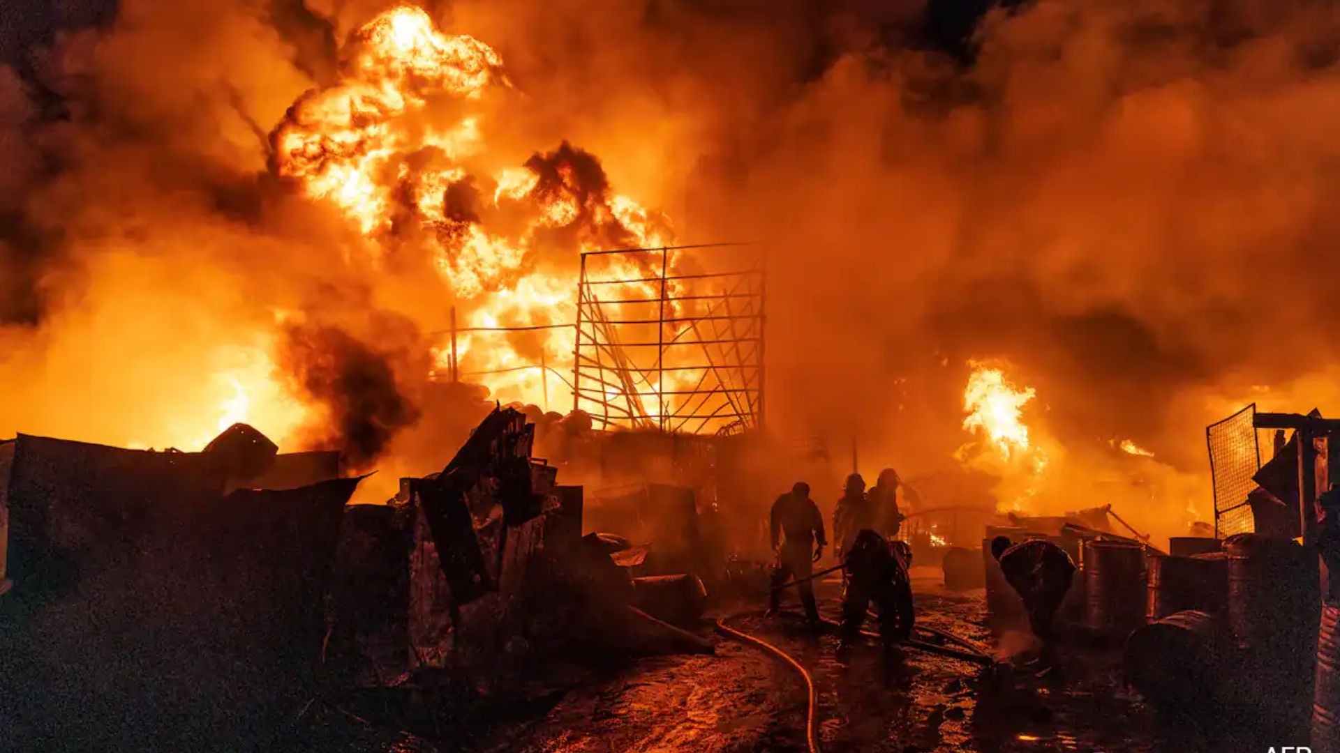 Massive Gas Truck Explosion in Kenya claims 3 lives