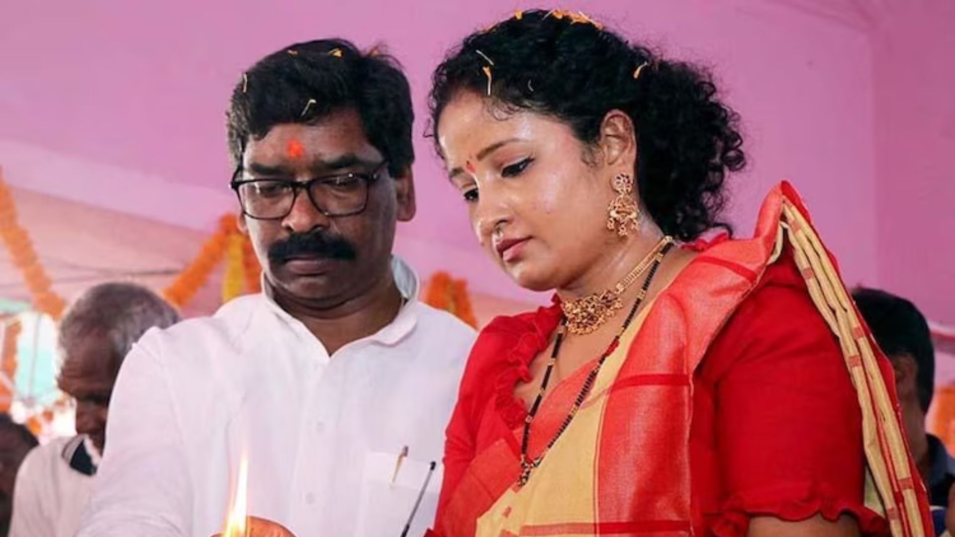Former Jharkhand CM Hemant Soren’s Wife Shares Heartfelt Pictures on 18th Anniversary as He Remains in Jail