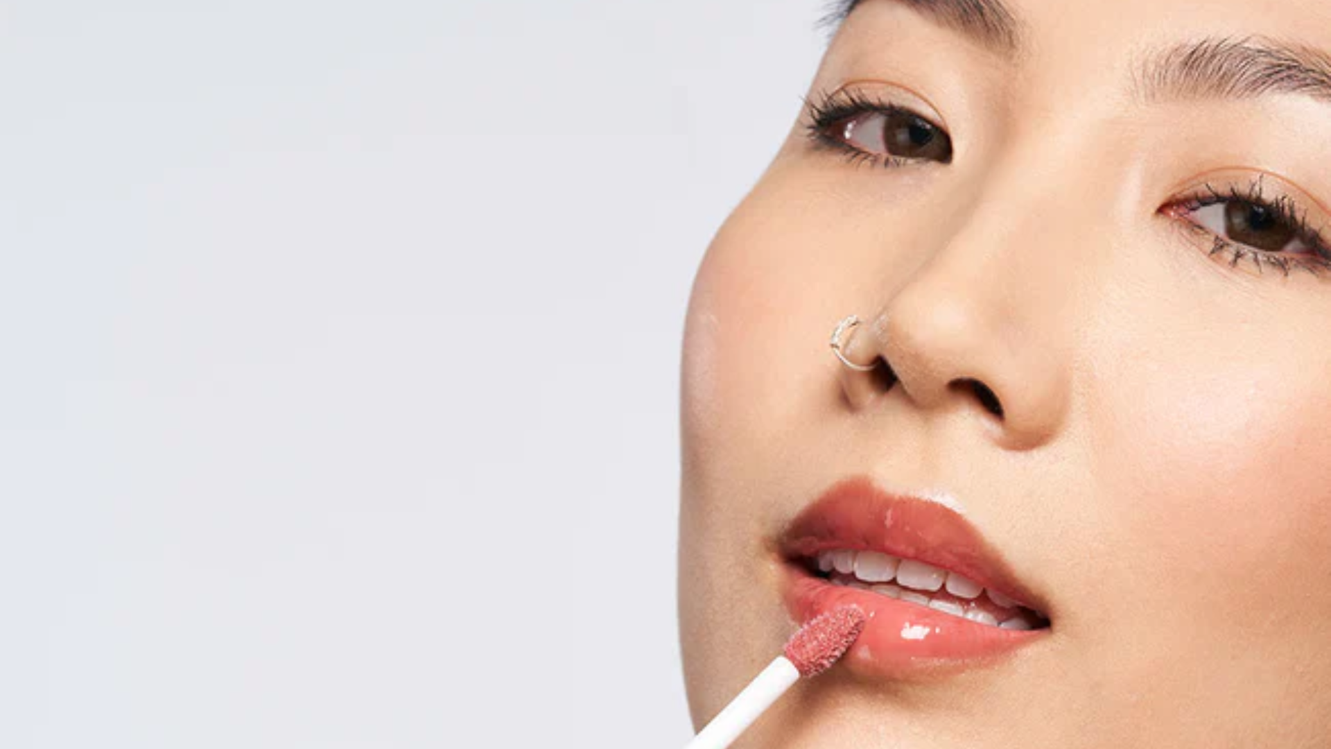 Lip Oil: The Beauty World’s Latest Obsession Unveiled