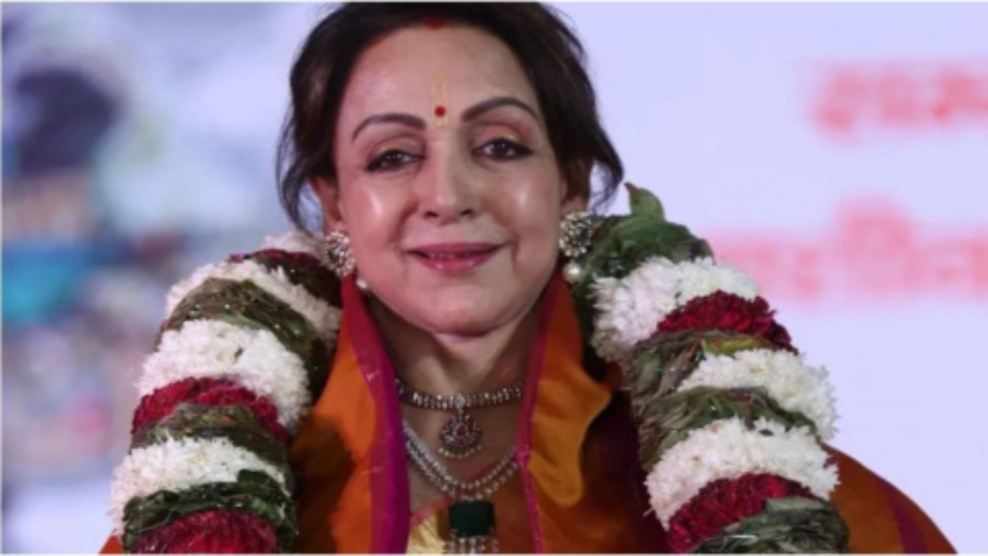 Hema Malini Visits Ram Mandir in Ayodhya, Lauds Employment Opportunities