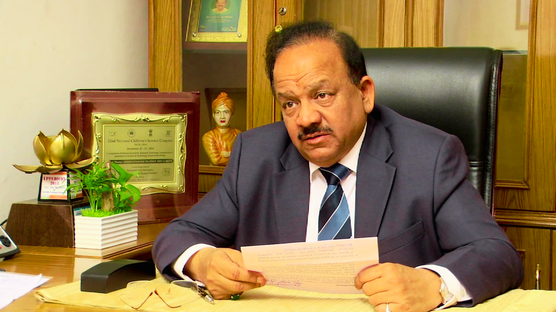 Former Health Minister Dr. Harsh Vardhan Quits Politics, Returns To His Clinic