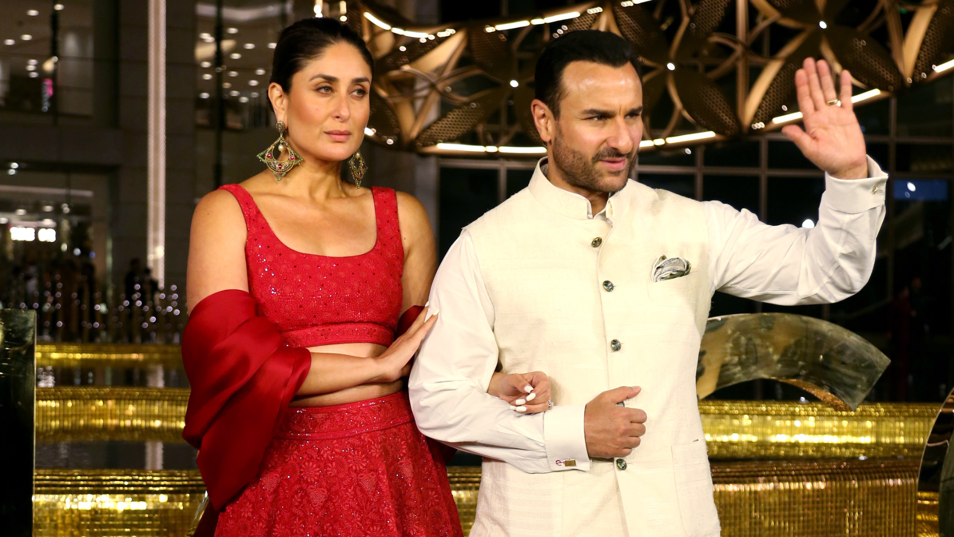 Saif Ali Khan Adorably Comes To Kareena Kapoor Khan’s Rescue After She Is Asked If She Can Play Cricket