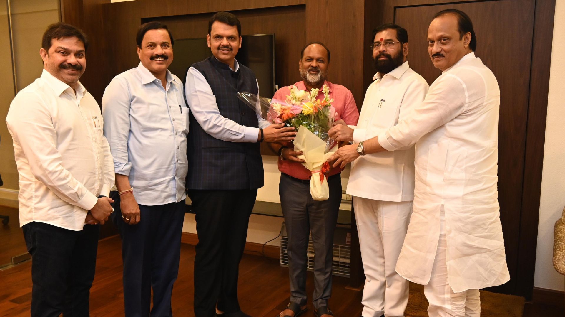 Maharashtra: Leader of Dhangar community, Mahadev Jankar Joins Mahayuti