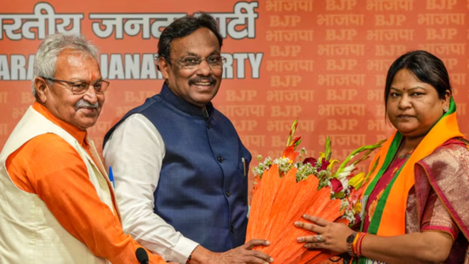 Former CM Hemant Soren’s Sister in Law, Sita Soren Joins BJP