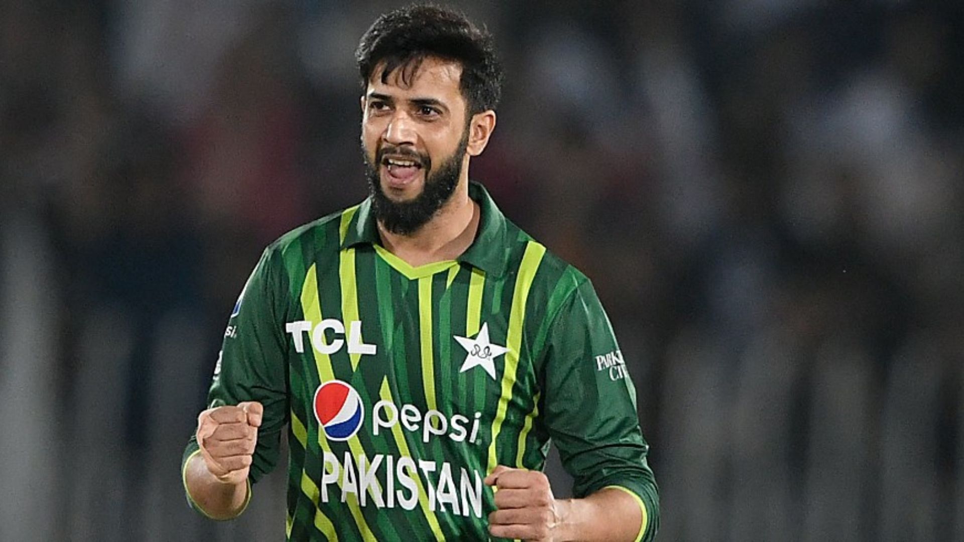 Calls for Pakistan’s Imad Wasim to reconsider retirement before T20 World Cup
